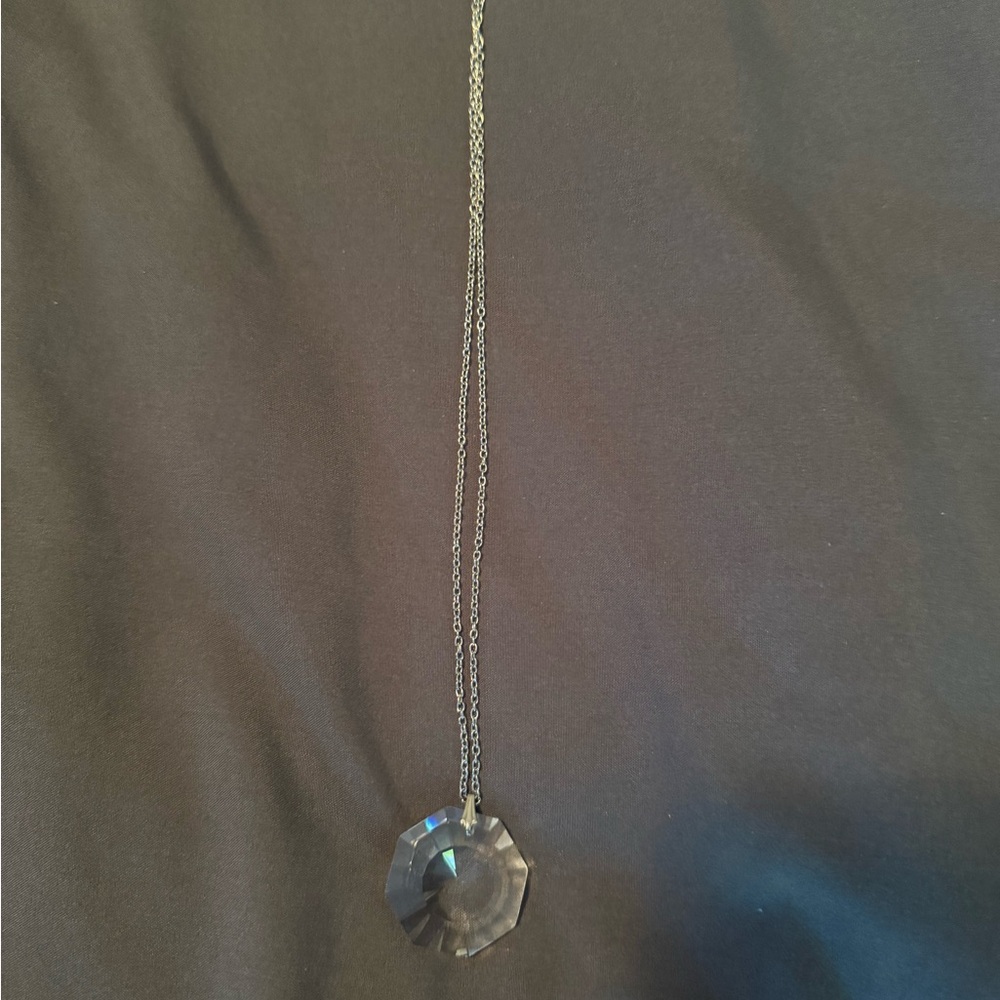 Chic Silver Pendant Necklace
